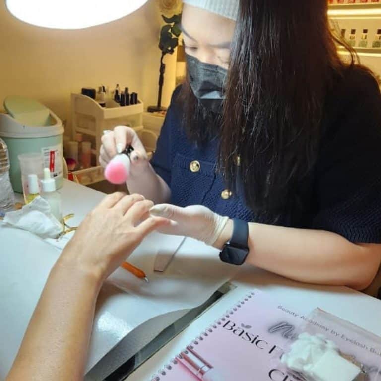 Kursus Nail Art di Beauty Academy Bandung